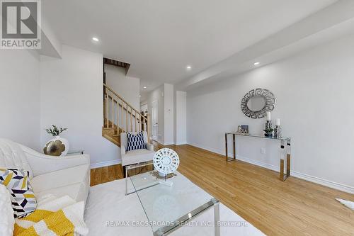 384 Okanagan Path, Oshawa, ON - Indoor