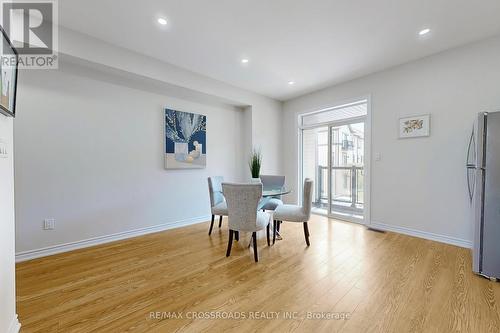384 Okanagan Path, Oshawa, ON - Indoor Photo Showing Dining Room