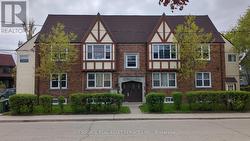 3 - 44 BARTONVILLE AVENUE W  Toronto, ON M6M 2B5