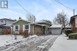 16 APPLEFORD ROAD  St. Catharines (Secord Woods), ON L2P 3M3