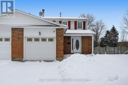 1123 BURGUNDY LANE  Ottawa, ON K1C 2M9