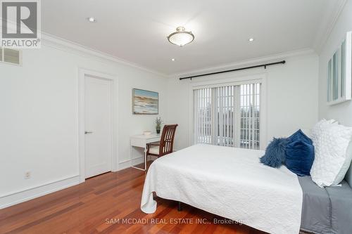 2489 Olinda Court, Mississauga, ON - Indoor Photo Showing Bedroom
