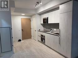 213 - 35 PARLIAMENT STREET  Toronto, ON M5A 1G1