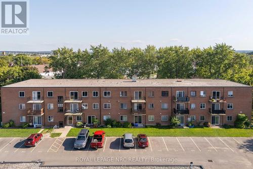 34 - 456 CARLTON STREET  St. Catharines (Facer), ON L2M 4X1