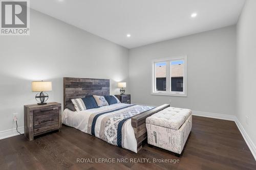 732 Clarence Street, Port Colborne (Sugarloaf), ON - Indoor Photo Showing Bedroom