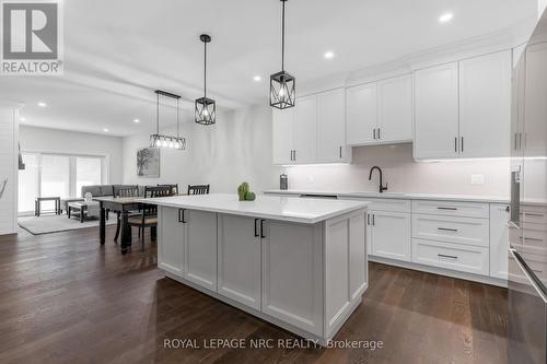 732 Clarence Street, Port Colborne (Sugarloaf), ON - Indoor Photo Showing Kitchen With Upgraded Kitchen