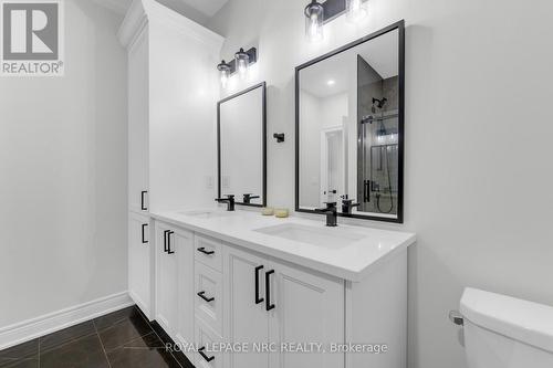 732 Clarence Street, Port Colborne (Sugarloaf), ON - Indoor Photo Showing Bathroom