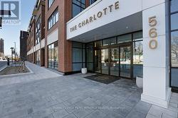 517 - 560 RIDEAU STREET  Ottawa, ON K1N 0G3