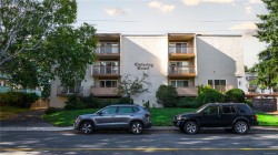 1520 Richmond Ave  Victoria, BC V8R 4P6