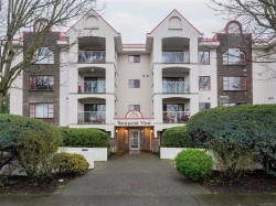 106-873 Esquimalt Rd  Esquimalt, BC V9A 3M5