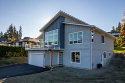 2594 Grand View Place  Blind Bay, BC V0E 1H2