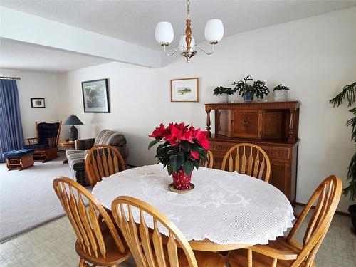 810 6Th Avenue, Kimberley, BC - Indoor Photo Showing Dining Room
