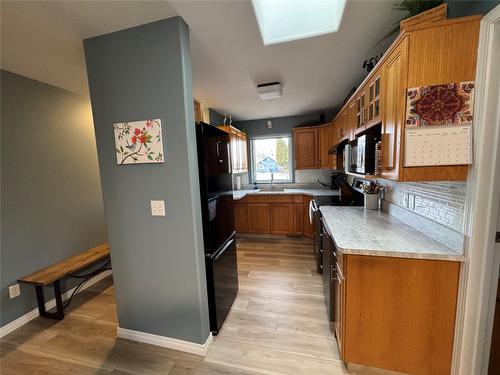 D-338 9Th Avenue, Creston, BC - Indoor Photo Showing Other Room