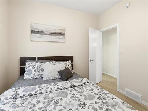 32 Grouse Cr, Winnipeg, MB 