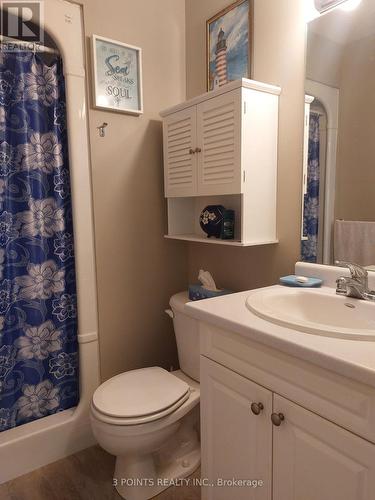 371 Shannon Boulevard, South Huron (Stephen), ON - Indoor Photo Showing Bathroom