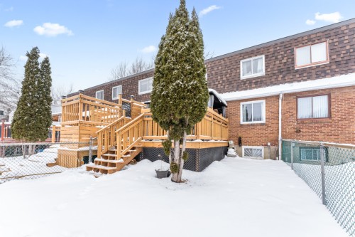 Cour - 1125 Tsse Jacques-Léonard, Montréal (Rivière-Des-Prairies/Pointe-Aux-Trembles), QC 