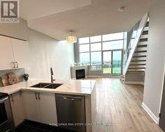 612 - 200 MANITOBA STREET  Toronto, ON M8Y 3Y9