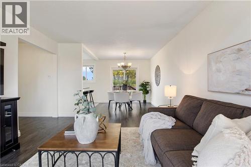 60 Devonglen Drive, Kitchener, ON - Indoor Photo Showing Living Room