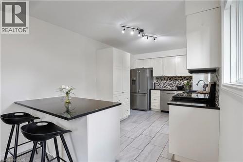 60 Devonglen Drive, Kitchener, ON - Indoor Photo Showing Kitchen
