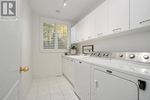 562 Gladwyne Court, Mississauga, ON - Indoor Photo Showing Laundry Room