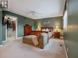 large walk-in closet (12ft x 5.4 ft.) - 