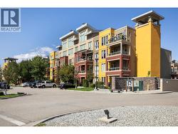 Great looking frontage view - 