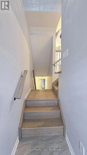 43 Mantello Drive, Toronto, ON - Indoor Photo Showing Other Room