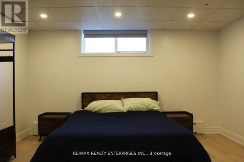 2037 Lynchmere Avenue, Mississauga, ON - Indoor