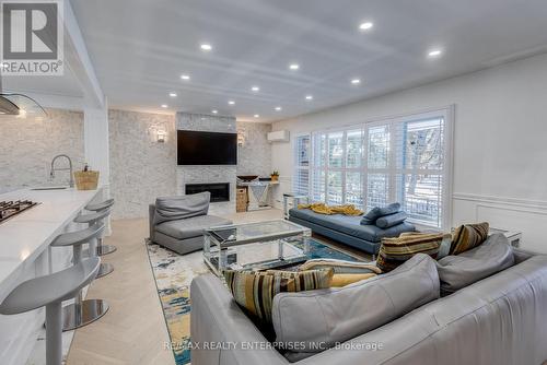 2037 Lynchmere Avenue, Mississauga, ON - Indoor Photo Showing Living Room With Fireplace