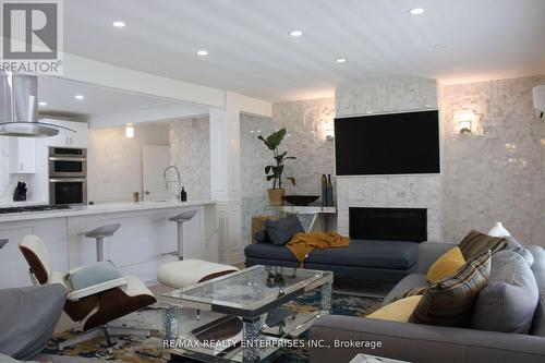 2037 Lynchmere Avenue, Mississauga, ON - Indoor Photo Showing Living Room With Fireplace