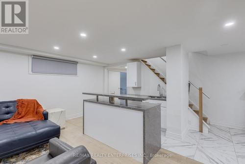 2037 Lynchmere Avenue, Mississauga, ON - Indoor