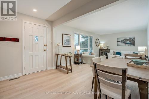 1343 Janina Boulevard, Burlington, ON - Indoor