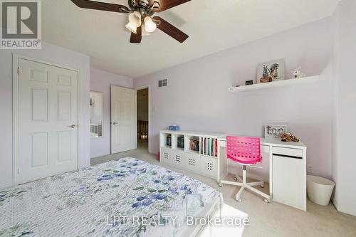 1823 The Chase, Mississauga, ON - Indoor Photo Showing Bedroom