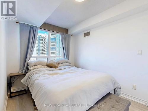923 - 3888 Duke Of York Boulevard, Mississauga, ON - Indoor Photo Showing Bedroom