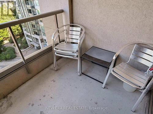 923 - 3888 Duke Of York Boulevard, Mississauga, ON - Outdoor With Exterior