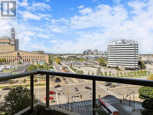 923 - 3888 Duke Of York Boulevard, Mississauga, ON - Outdoor