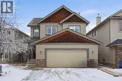 32 Evanscove Heights NW  Calgary, AB T3P 1G1