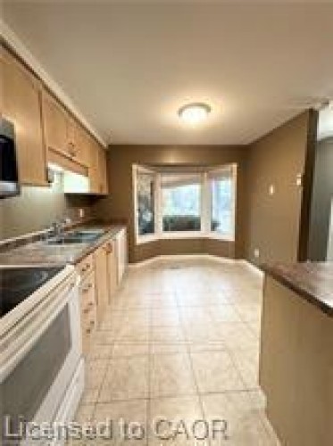 276 Benesfort Crescent, Kitchener, ON 