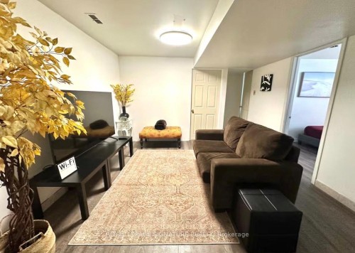 1350 Rebecca Street, Oakville, ON - Indoor Photo Showing Living Room