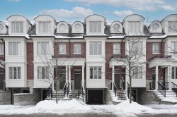 9 Johnson Farm Lane  Toronto, ON M2N 0G6