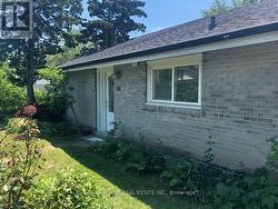 95 THORNBECK DRIVE  Toronto, ON M1G 2K2