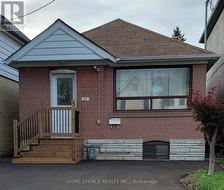 27 LAMBTON AVENUE  Toronto, ON M6N 2S2
