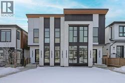 5007 21 Avenue NW  Calgary, AB T3B 0X3