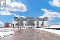 413 - 15 KNEESHAW DRIVE S  Barrie, ON L9J 0X9