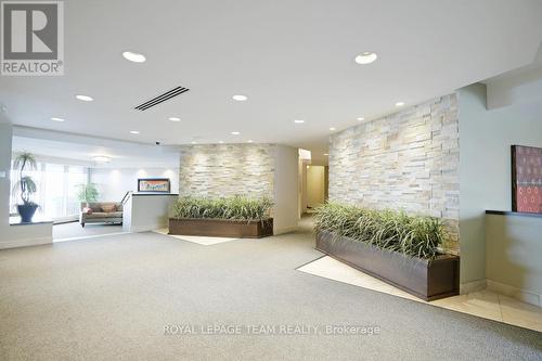 1137 Ambleside Drive, Ottawa, ON - Indoor Photo Showing Other Room