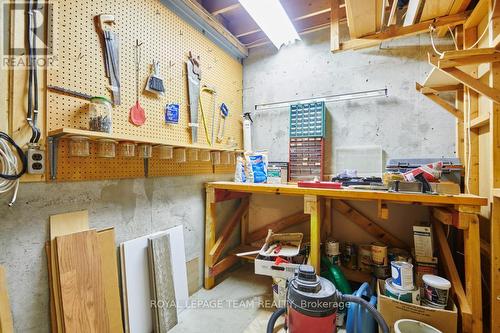1137 Ambleside Drive, Ottawa, ON - Indoor