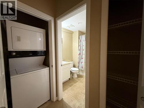 778 Rutland Road N Unit# 203, Kelowna, BC - Indoor Photo Showing Laundry Room