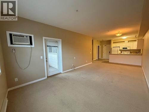 778 Rutland Road N Unit# 203, Kelowna, BC - Indoor Photo Showing Other Room