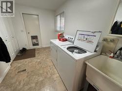 Upstairs Laundry/Mudroom - 