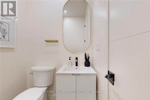 28 Dunsmore Gardens, Toronto, ON - Indoor Photo Showing Bathroom